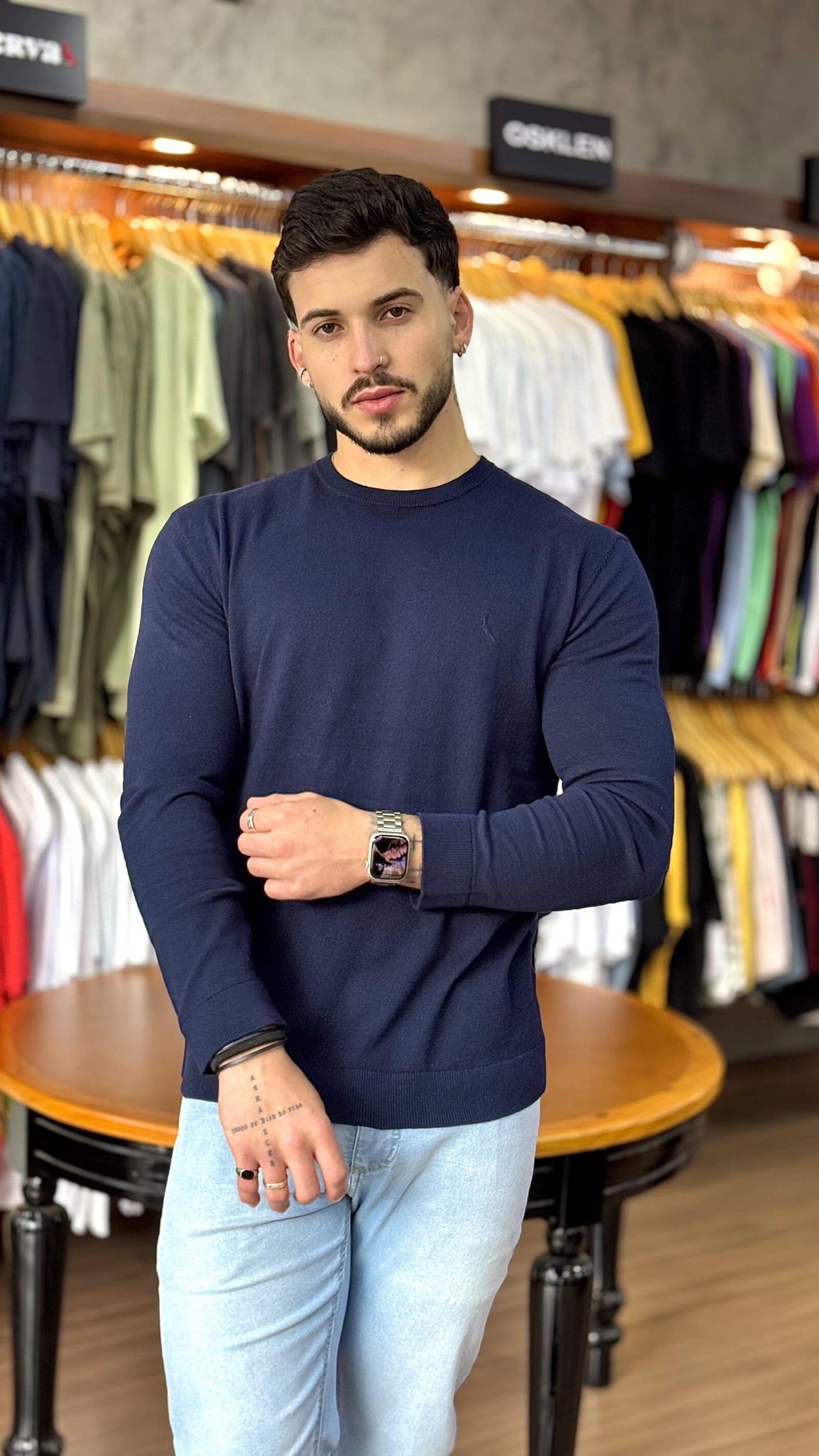 TRICOT BASICO GOLA CARECA