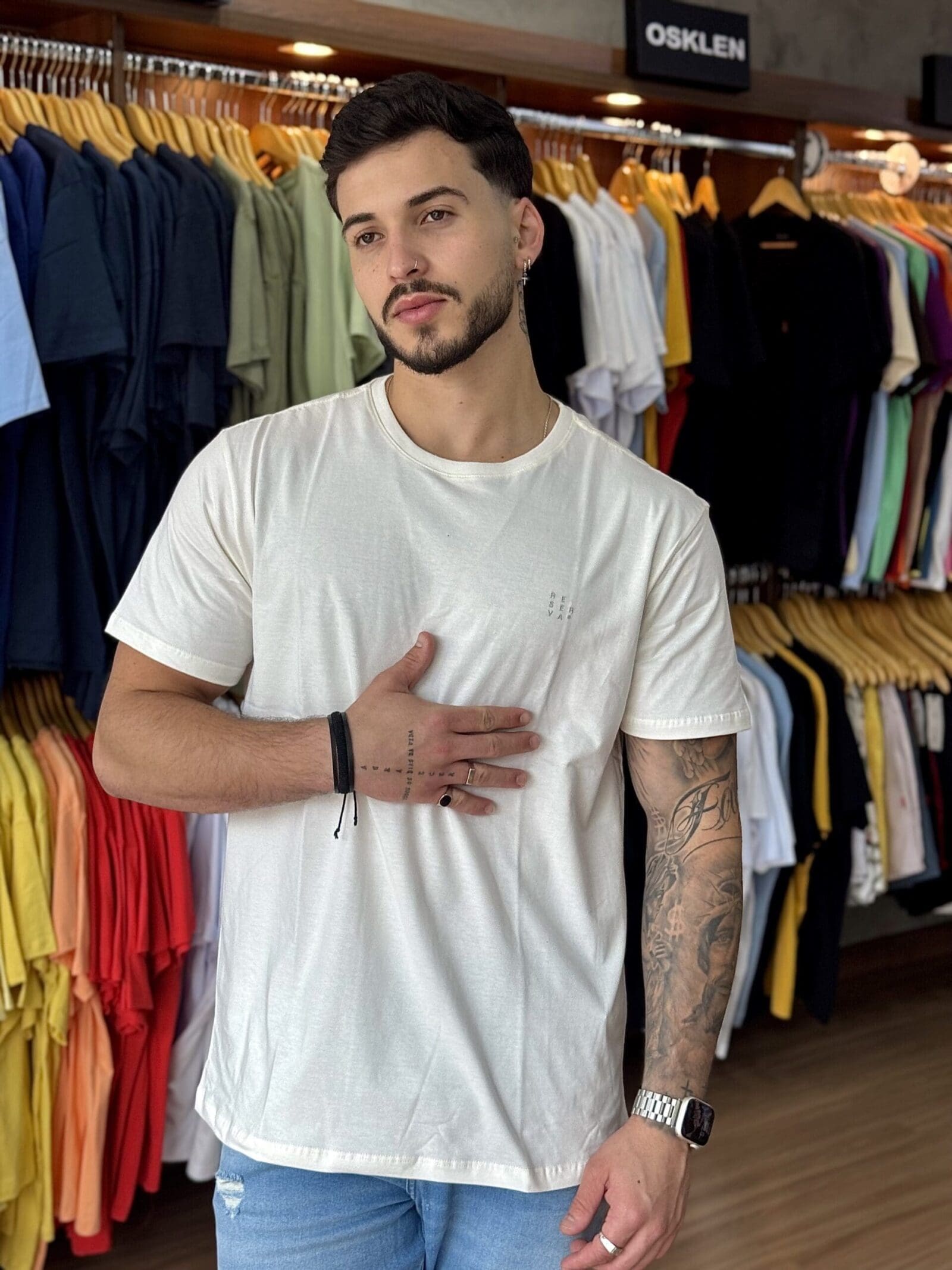 CAMISETA RESERVA SIMPLES ESTAMPADA