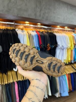 Tênis Oakley Masculino Flak II - Preto+Marrom - Imagem 4