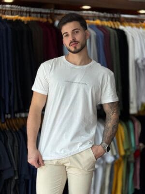 CAMISETA ESTAMPADA HÁ BARES